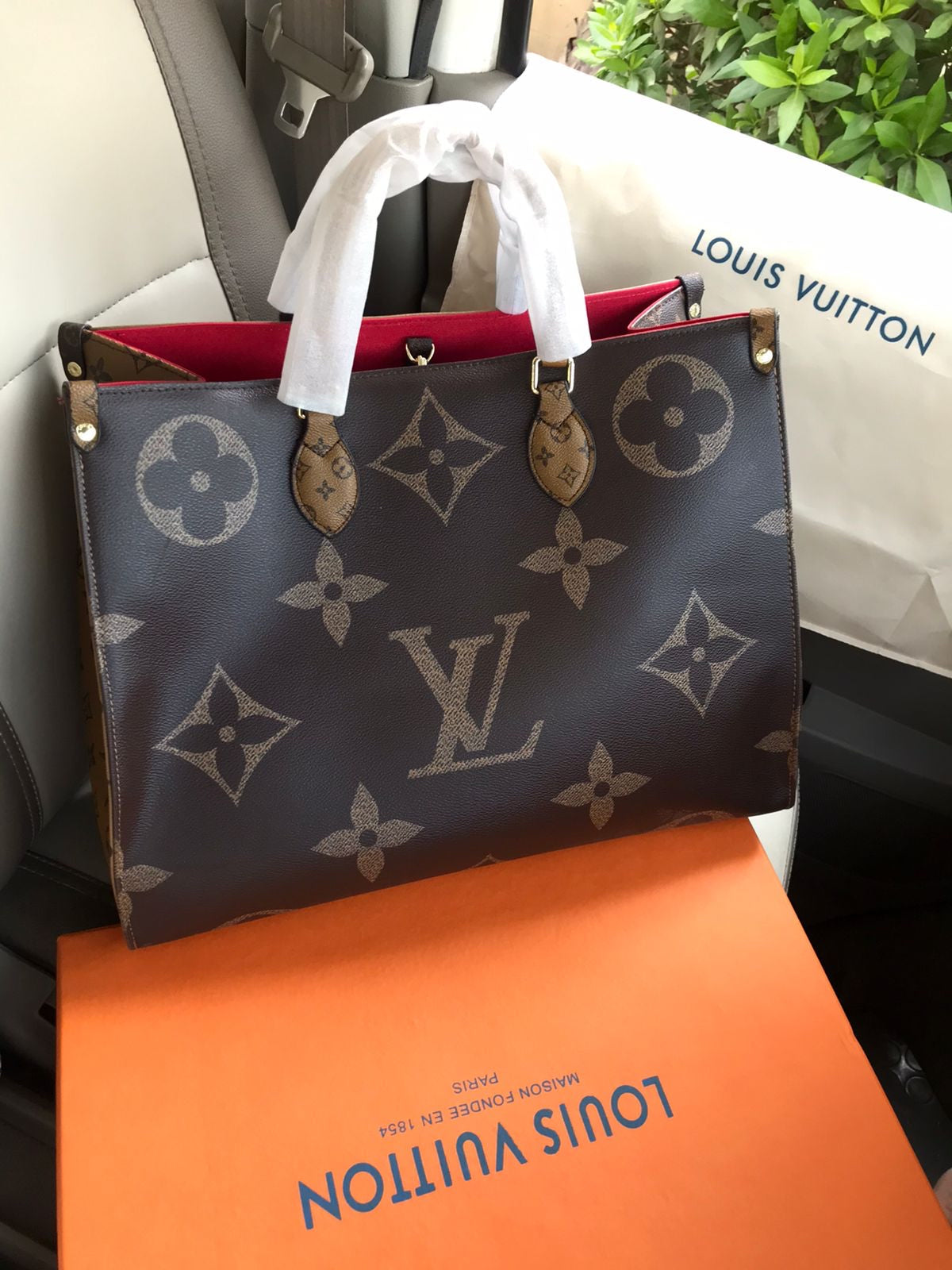 LV-MEDIUM -TOTE