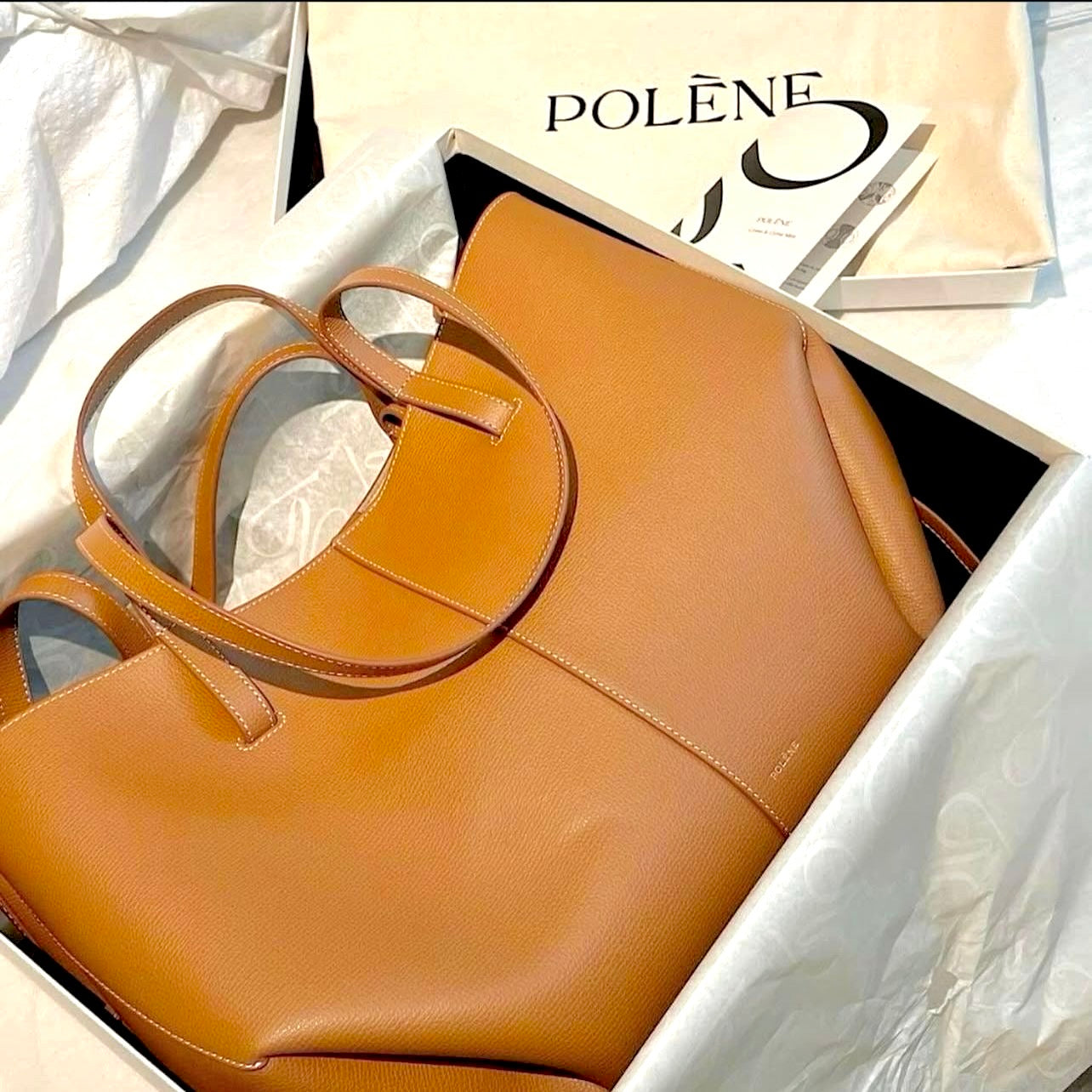 Polene-Tote-Op