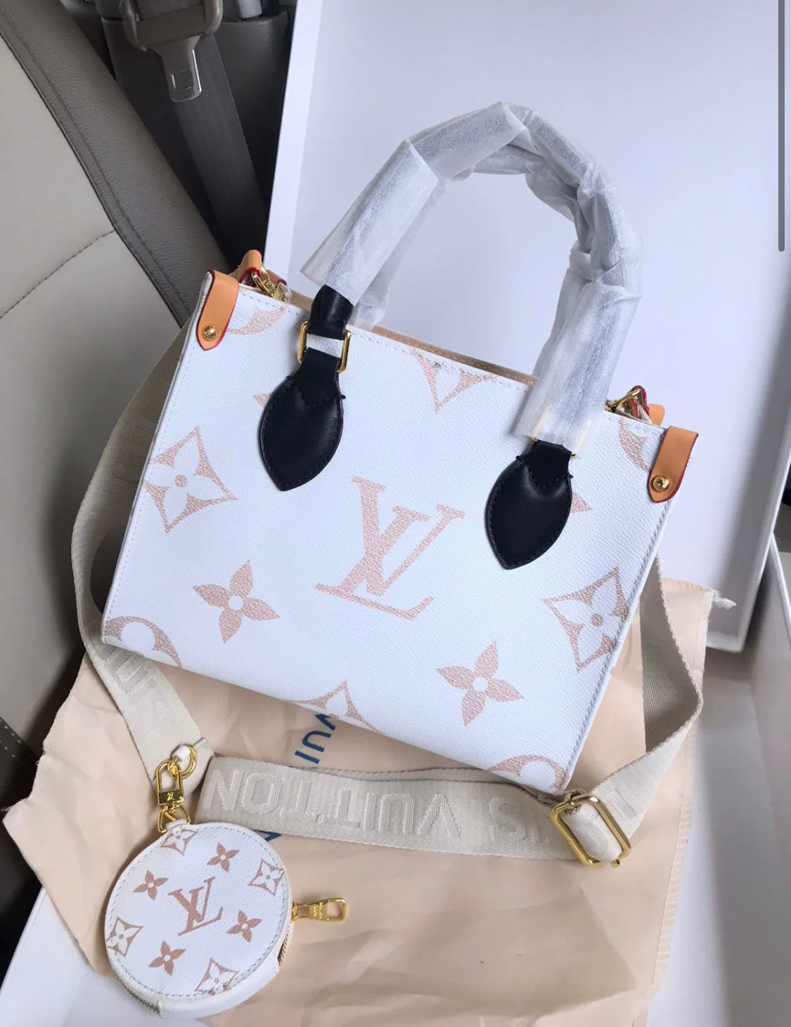 LV SMALL-TOTE