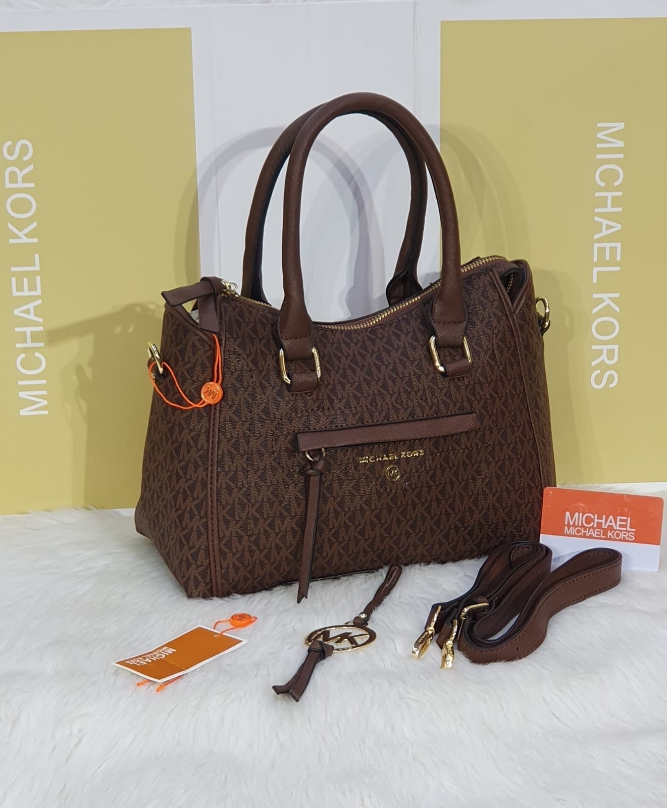 MICHAEL KORS SHOULDER BAG