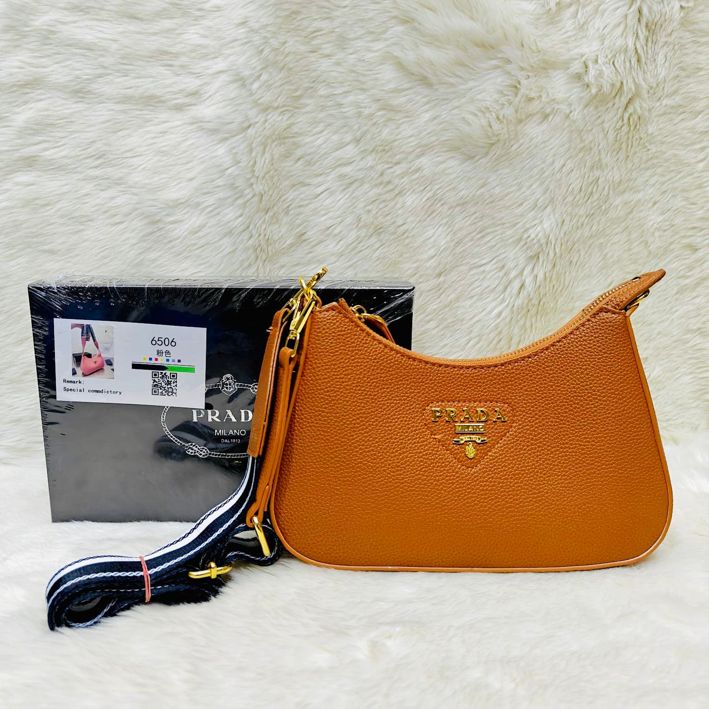 PRADA BAG-32