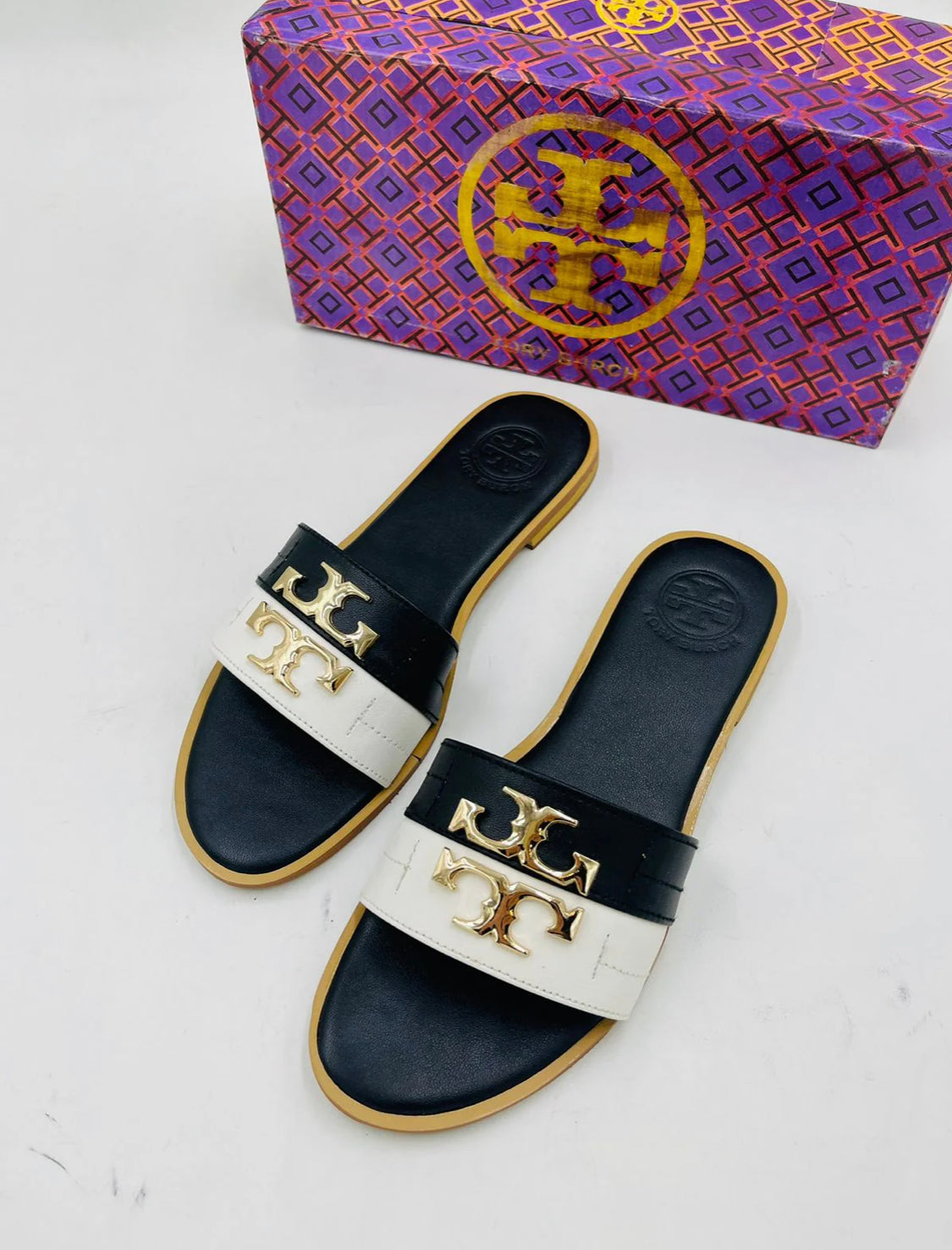 TORY BURCH FLAT-233