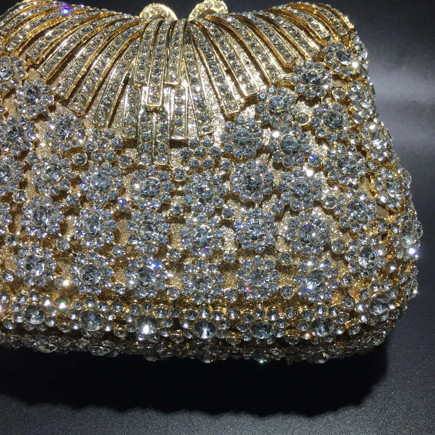 FLOWER  RHINESTONES CLUTCH BAG