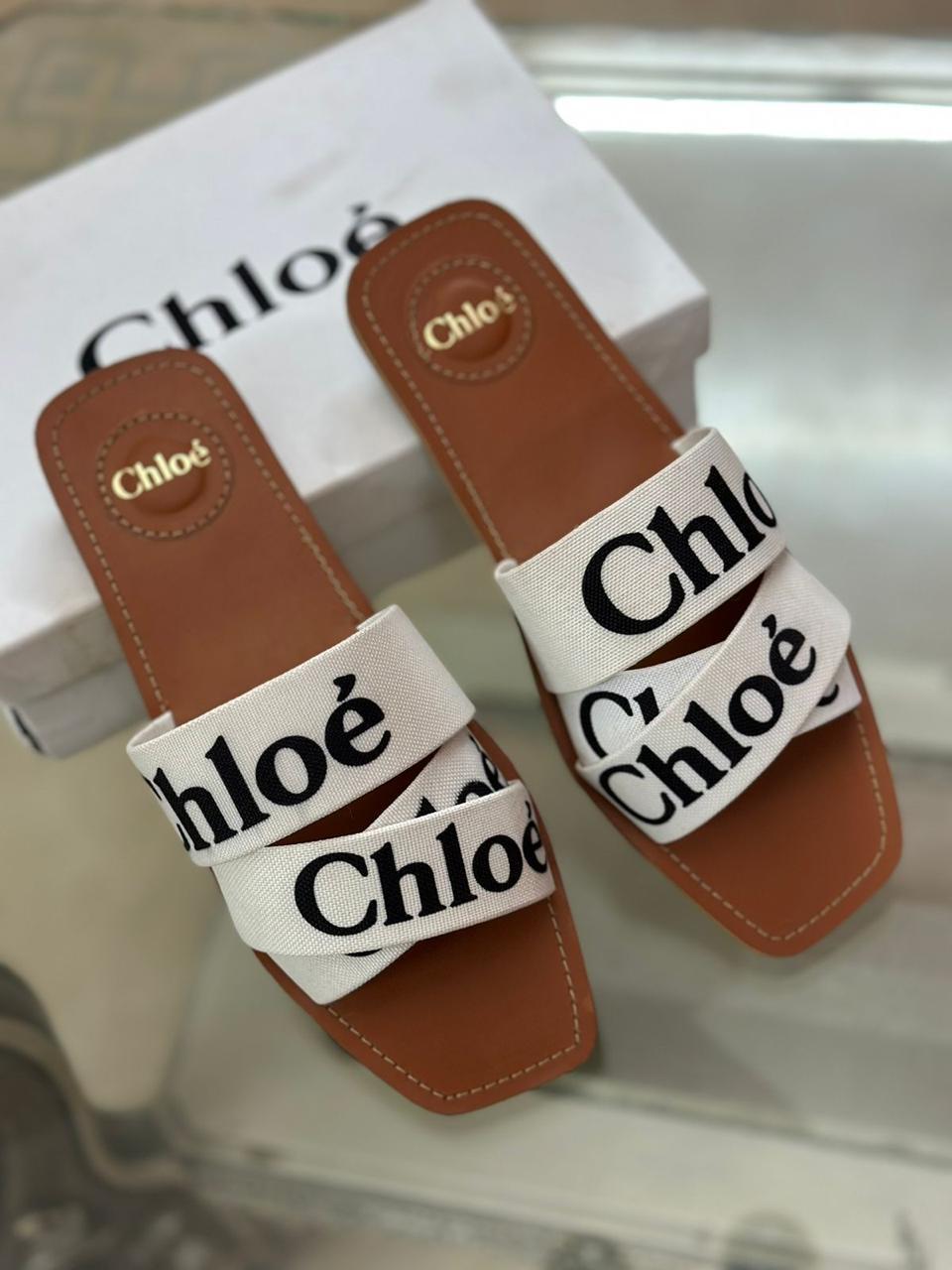 CHLOE FLAT