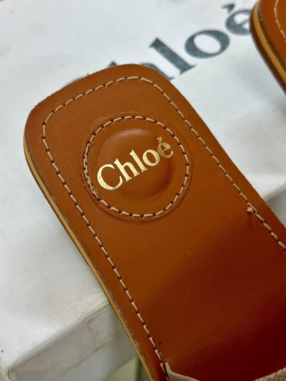 CHLOE FLAT