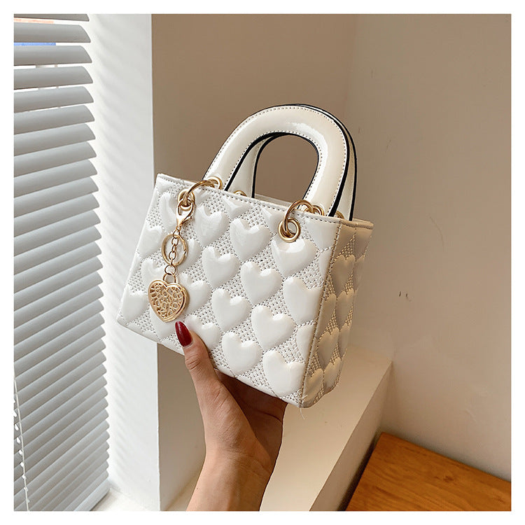 QUILTED SQUARE HANDLE BAG