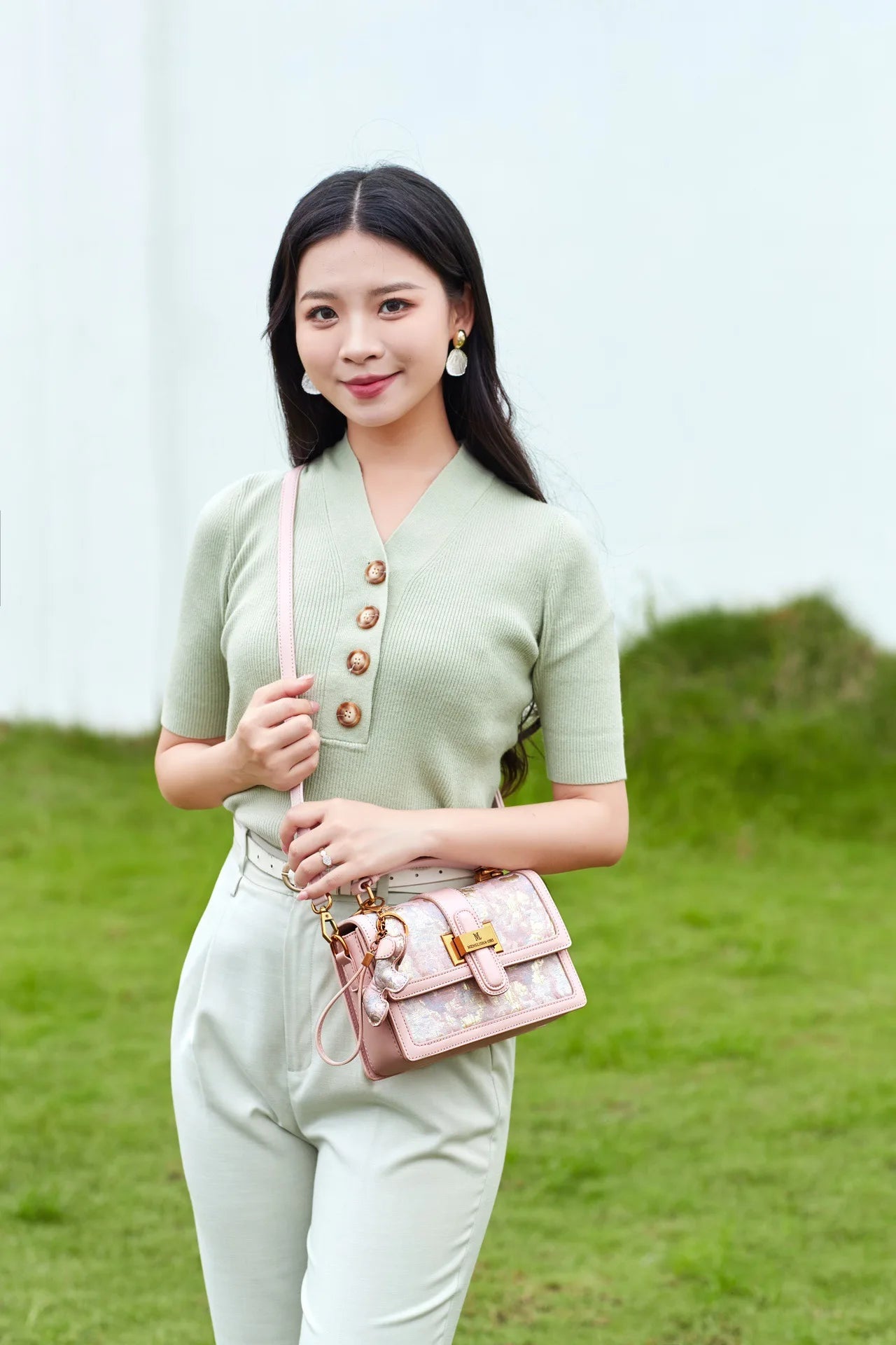 CHINESE STYLE  PINK EMBOSSED BAG