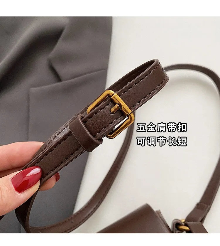 LOCK FLAP LEATHER BAG