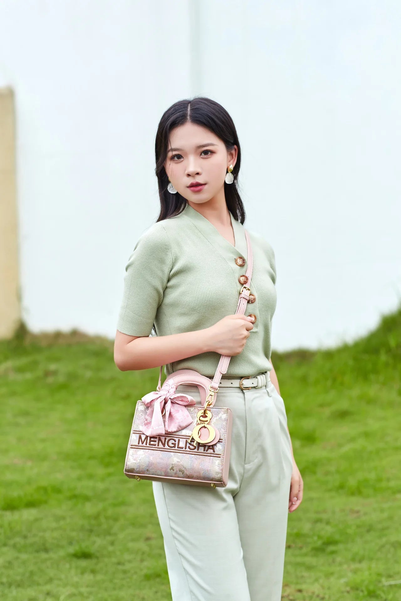 CHINESE STYLE  PINK EMBOSSED BAG