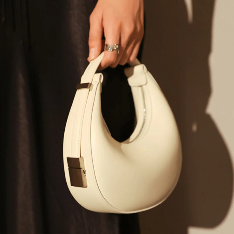 Half Moon Hobo HB78