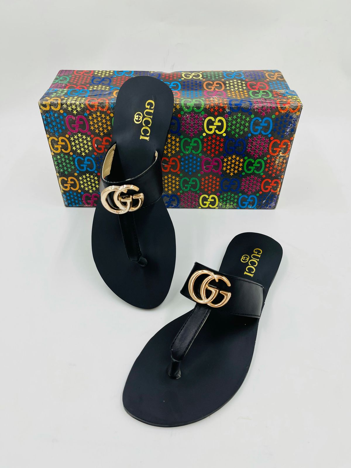 GUCCI FLAT-4