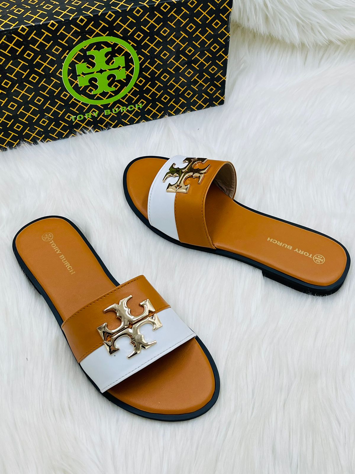 TORY BURCH FLAT 1