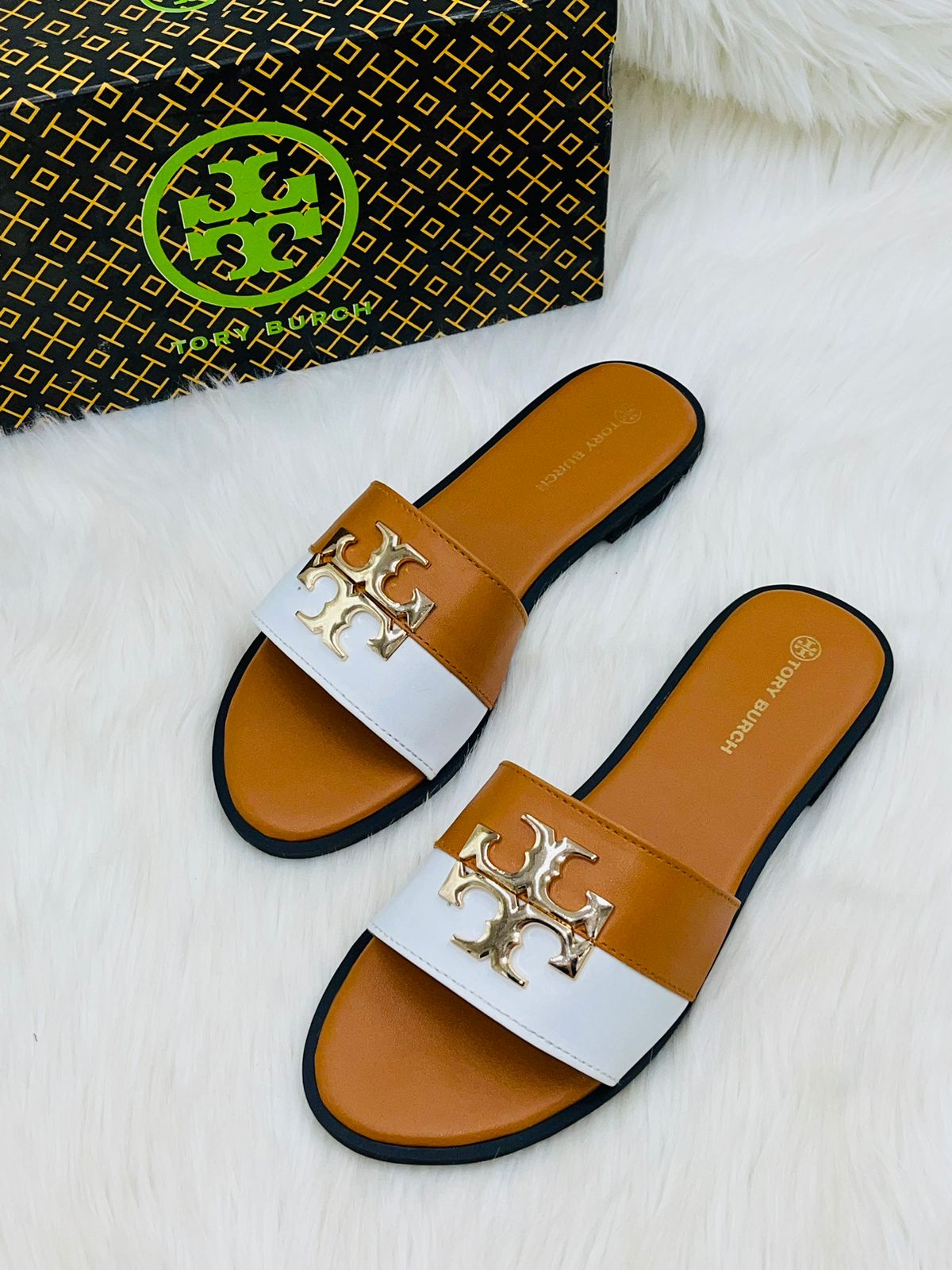 TORY BURCH FLAT 1