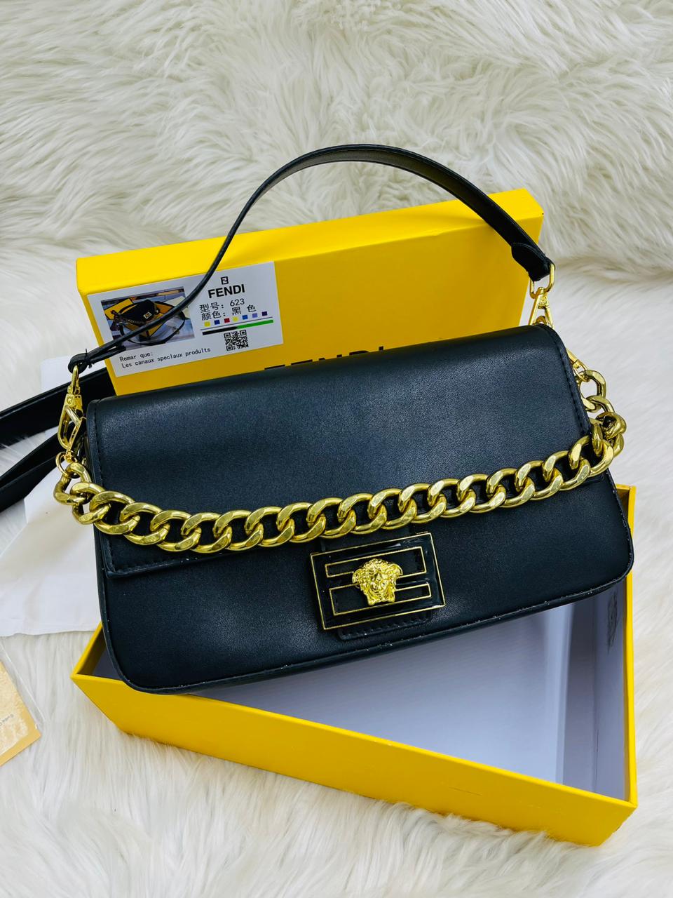 FENDI BLACK SHOULDER BAG