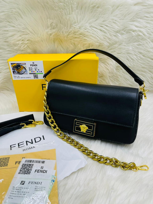 FENDI BLACK SHOULDER BAG