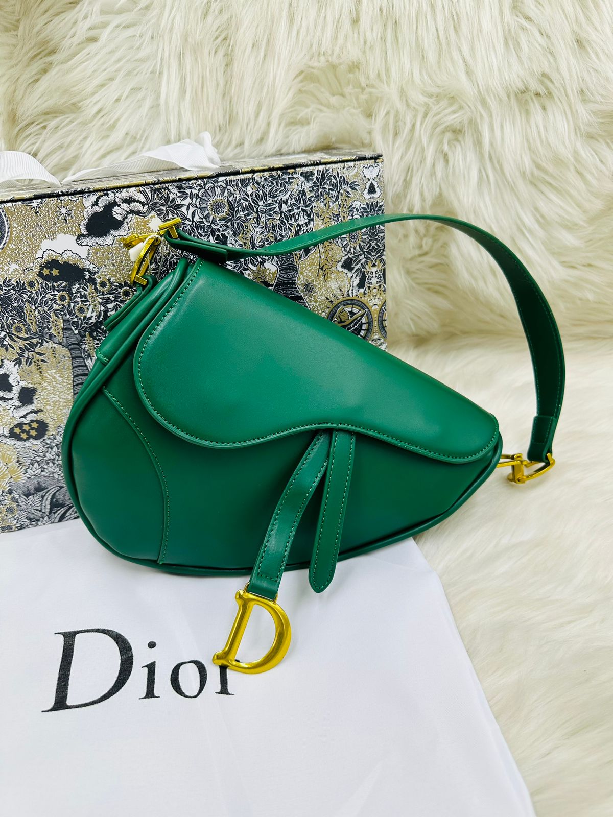 DIOR GREEN