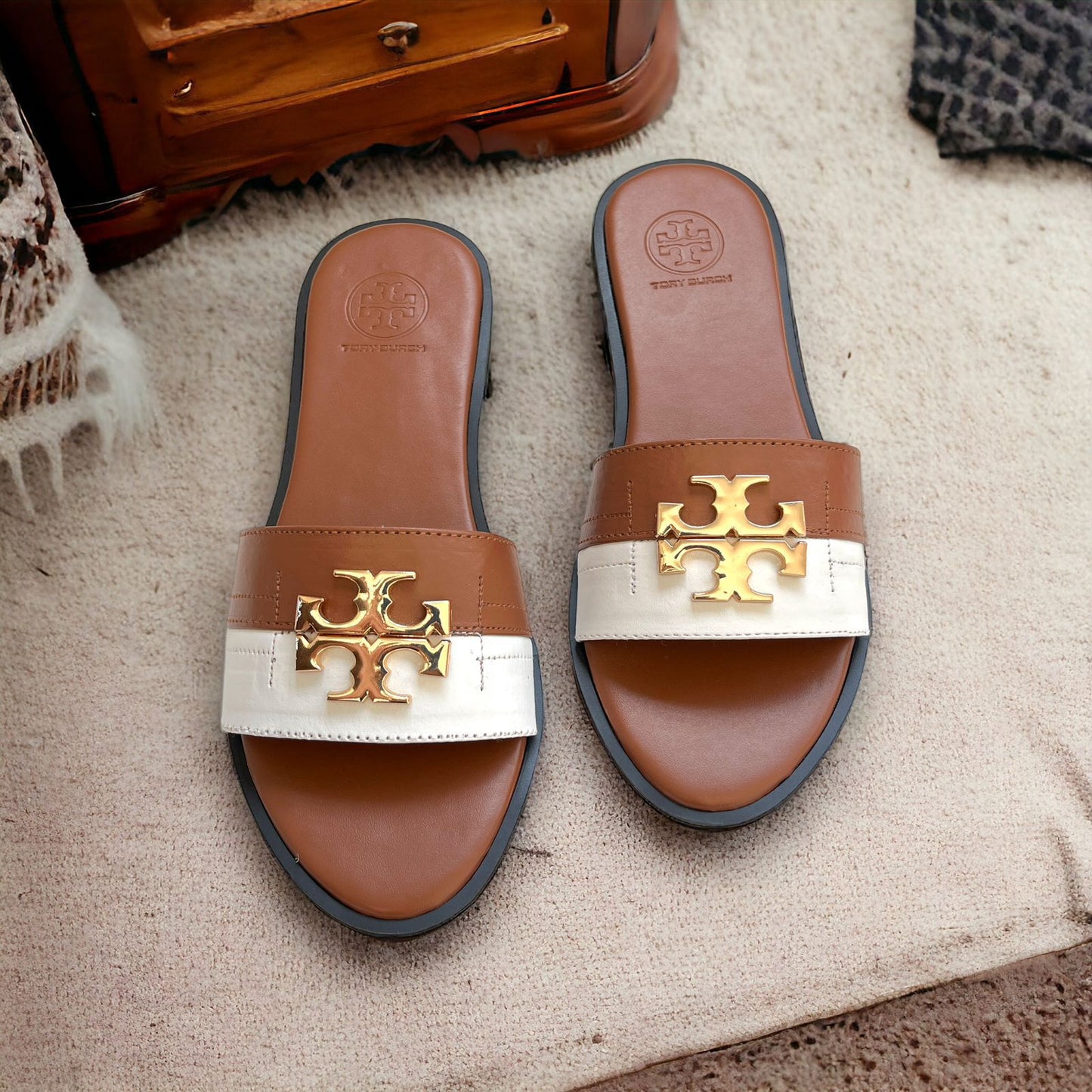 TORY BURCH FLAT 1