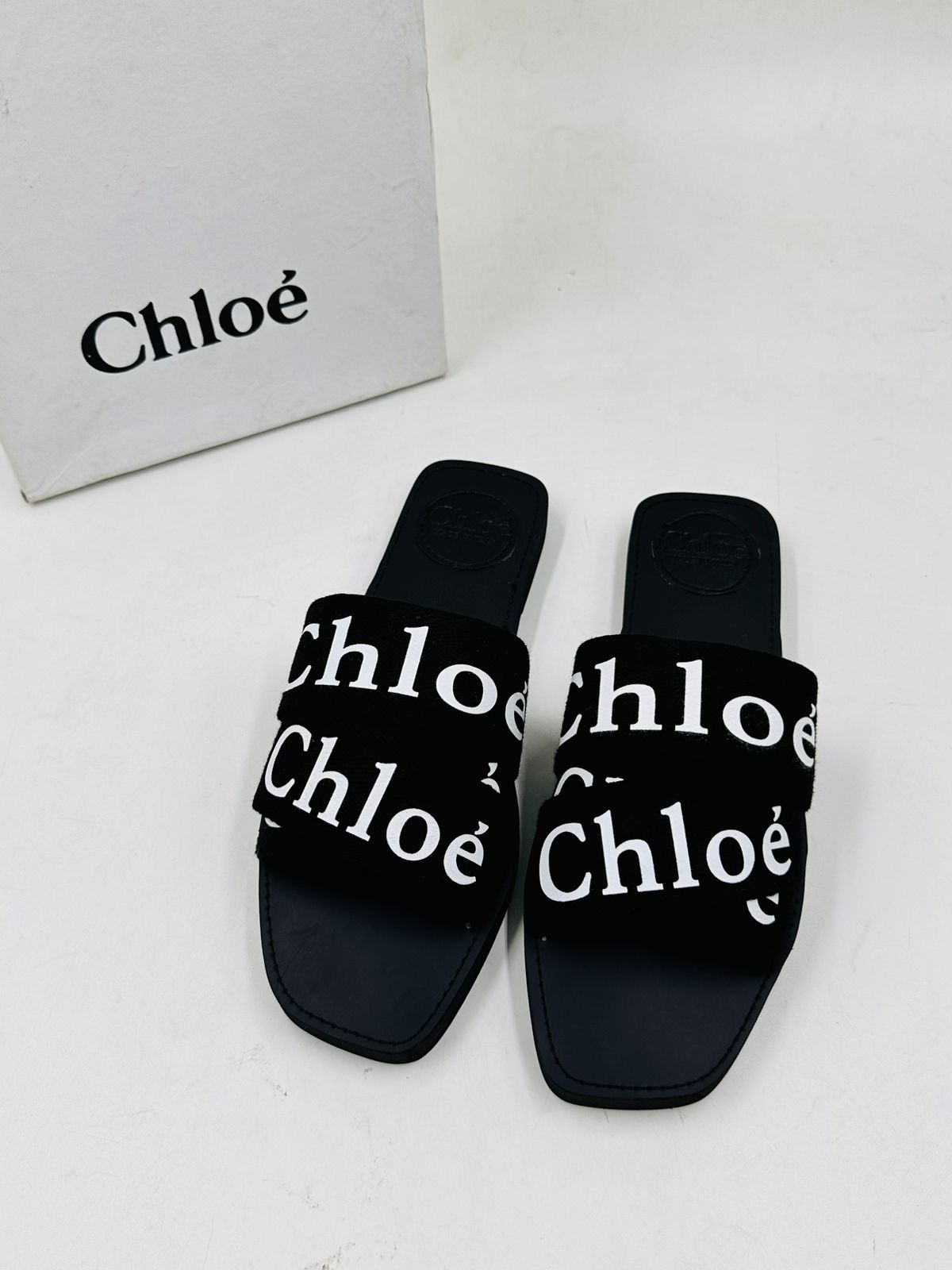 CHLOE FLAT -3