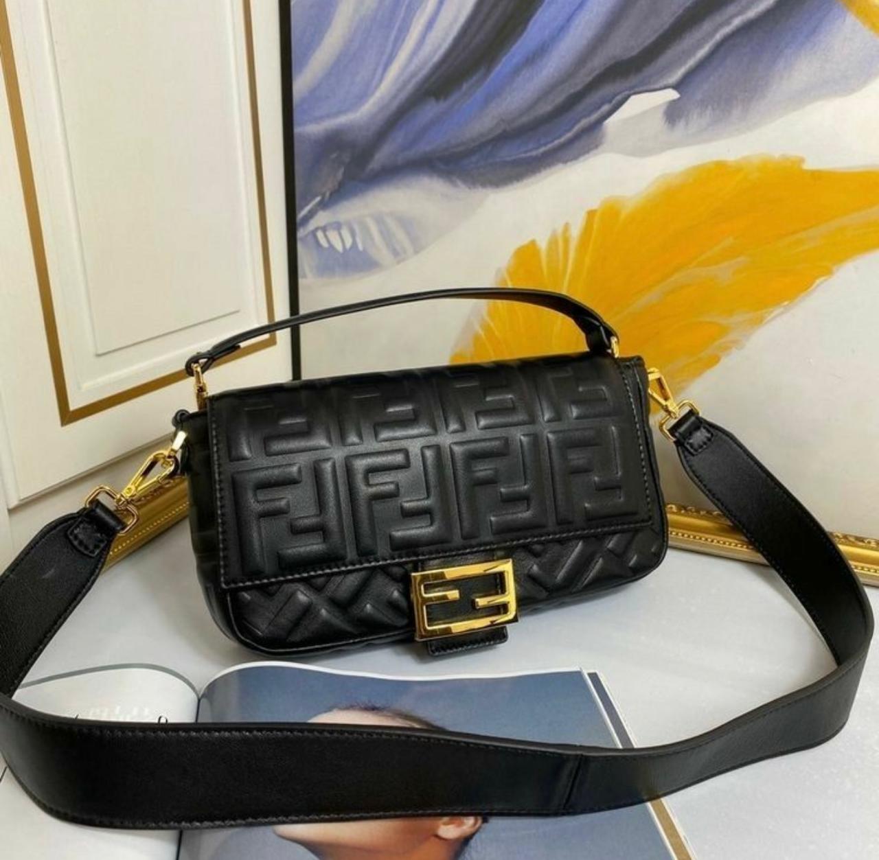 FENDI SHOULDER BAG