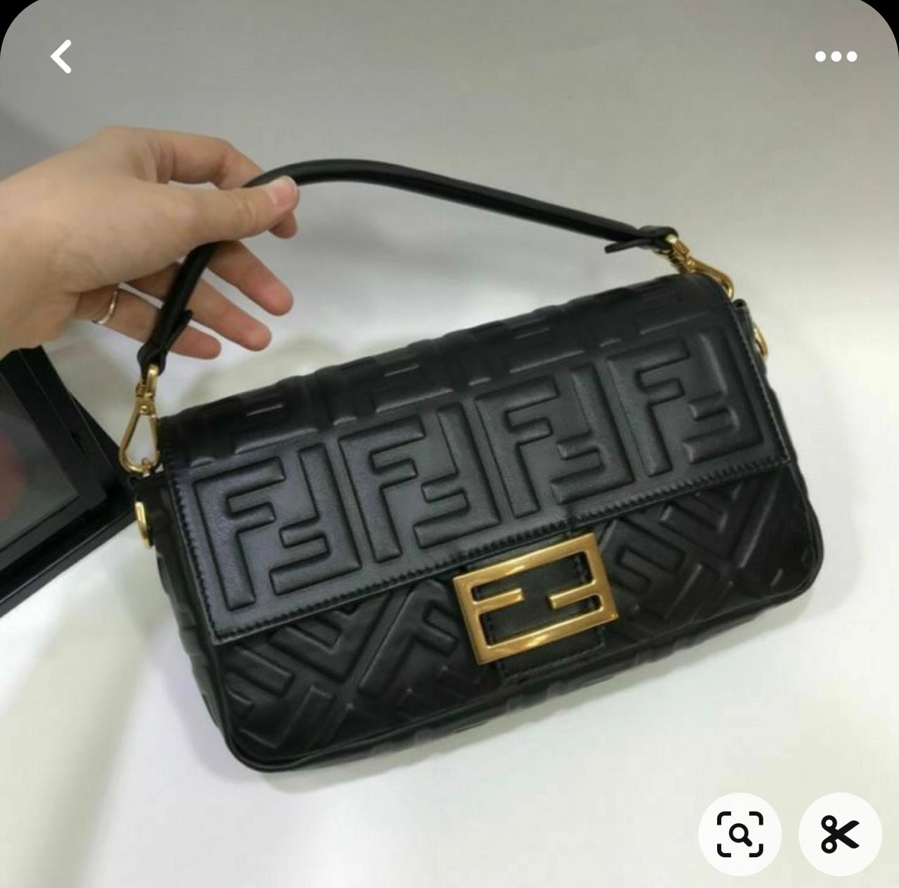 FENDI SHOULDER BAG