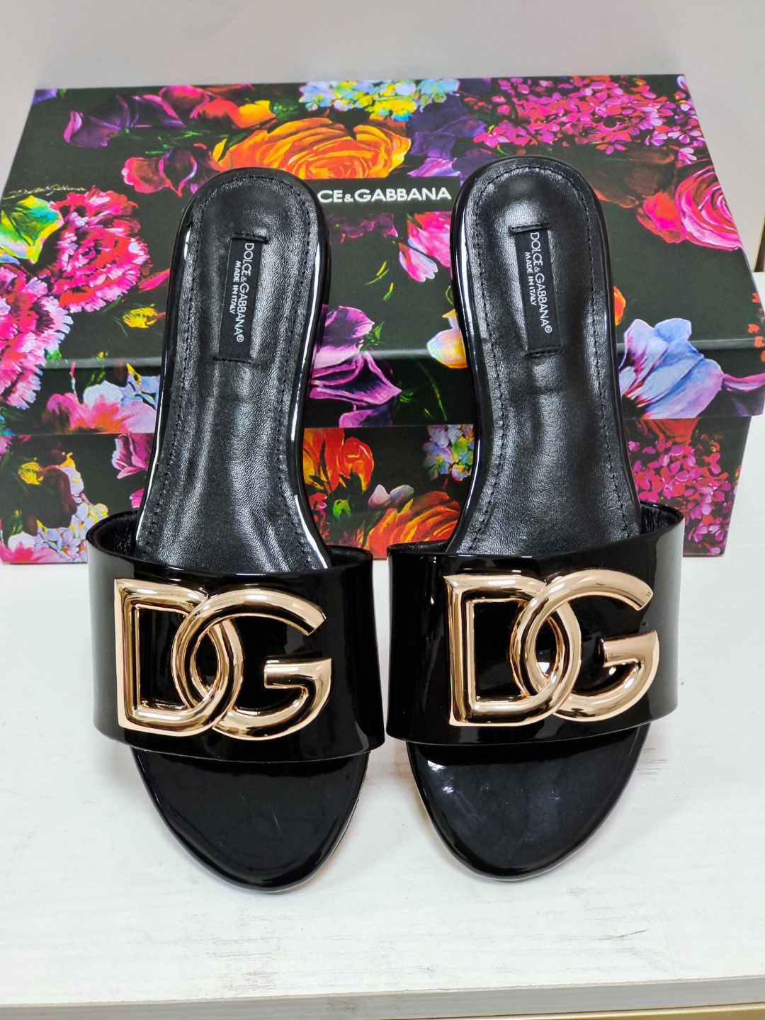 DOLCE & GABBANA FLAT-2