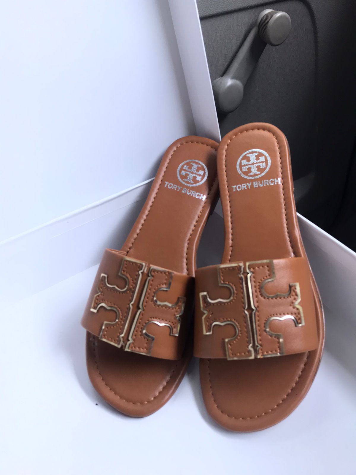 TORY BURCH-FLAT 8