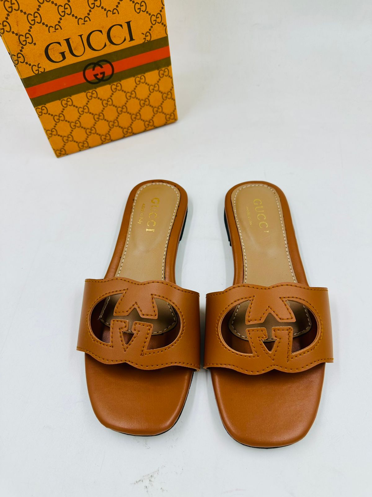 GUCCI FLAT-99