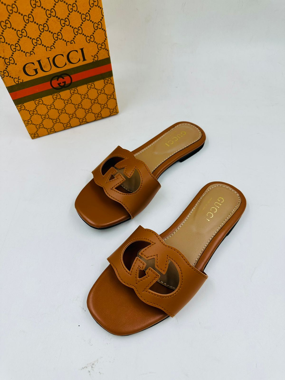 GUCCI FLAT-99