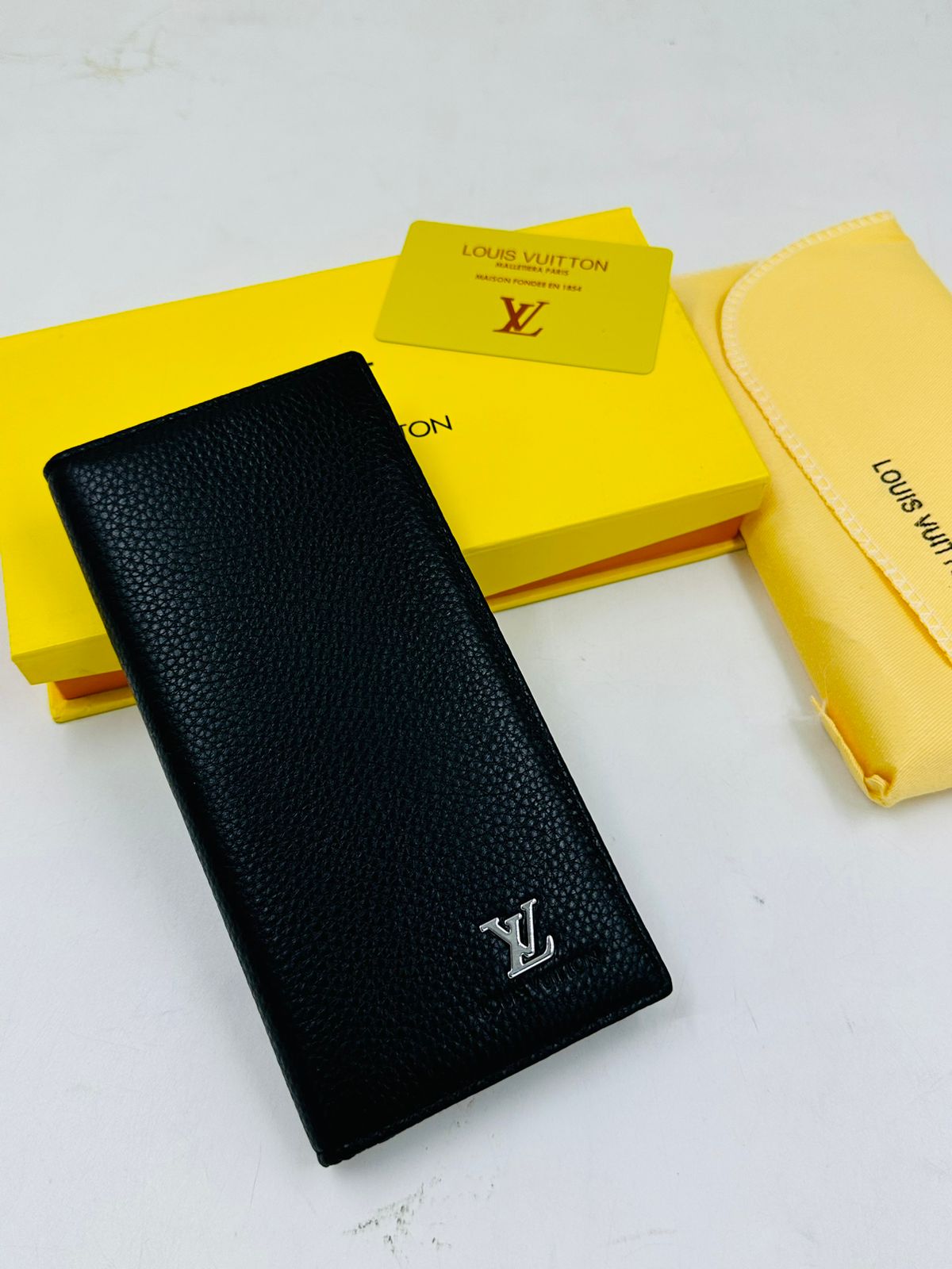 LV WALLET-4