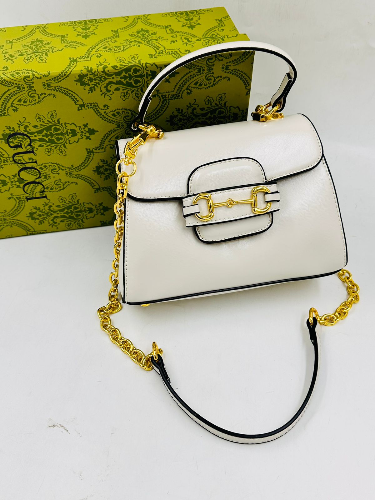 GUCCI CHAIN SHOULDER BAG