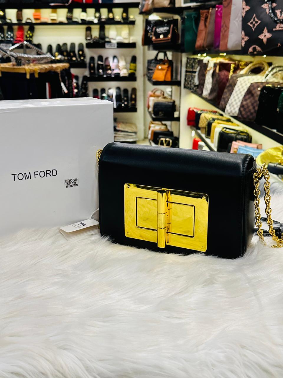 TOM FORD BLACK