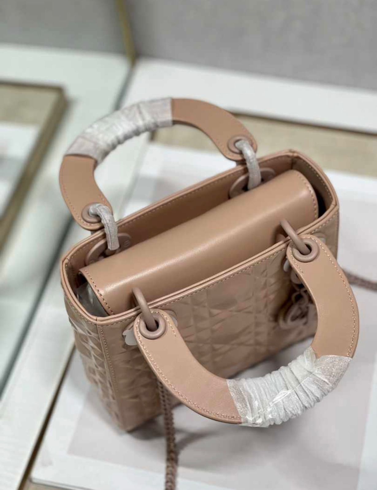 OP-DIOR-HANDBAG